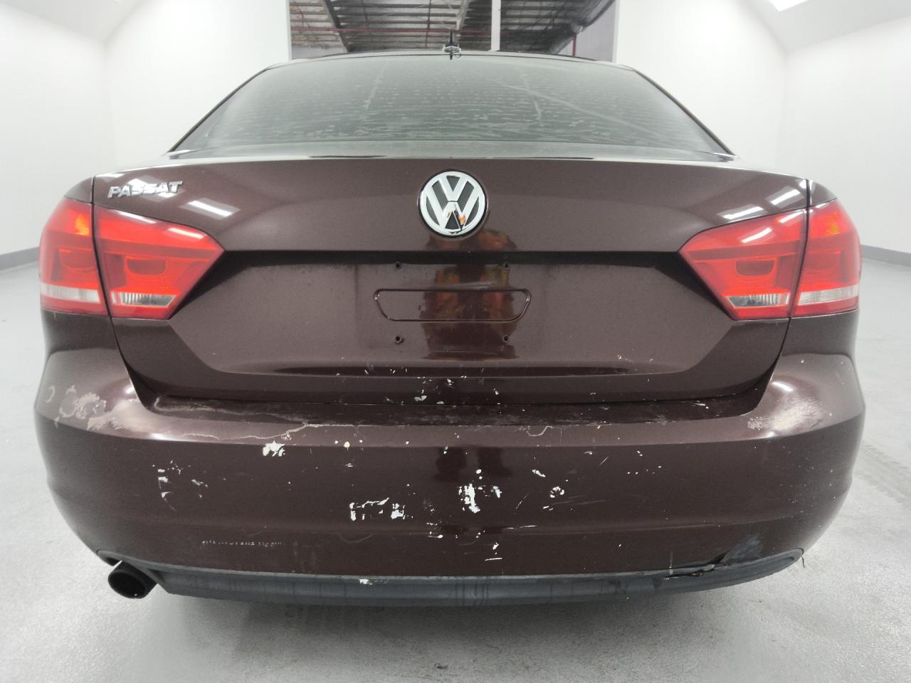 2013 Volkswagen Passat S Burgundy vin: 1VWAP7A39DC052052 Damage: Deck Lid, Chipped, 10 Or More