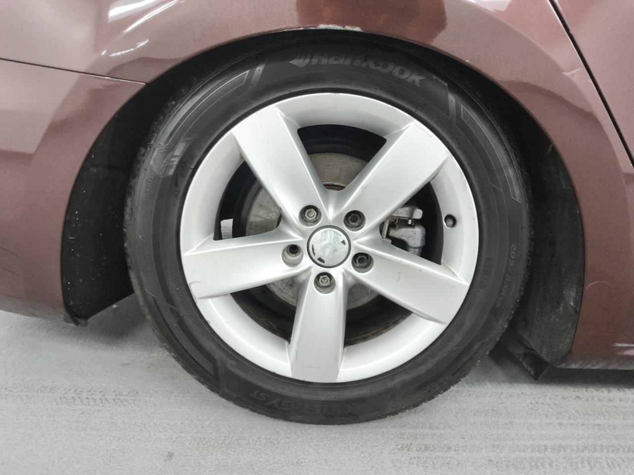 2013 Volkswagen Passat S Burgundy vin: 1VWAP7A39DC052052 Damage: Right Rear Wheel, Curb Rash, 6 To 7 Inches