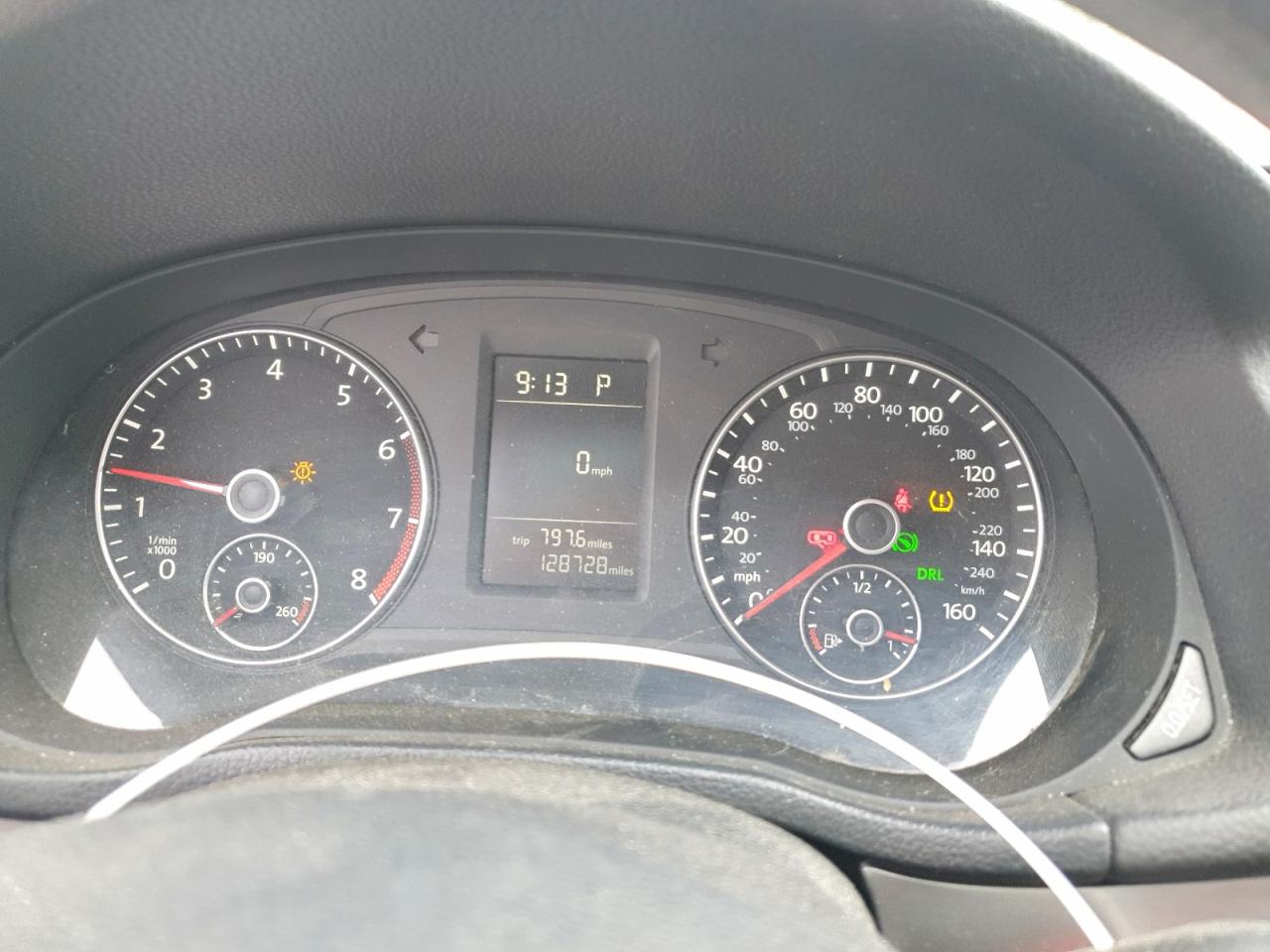 2013 Volkswagen Passat S Серебряный vin: 1VWAP7A39DC151549