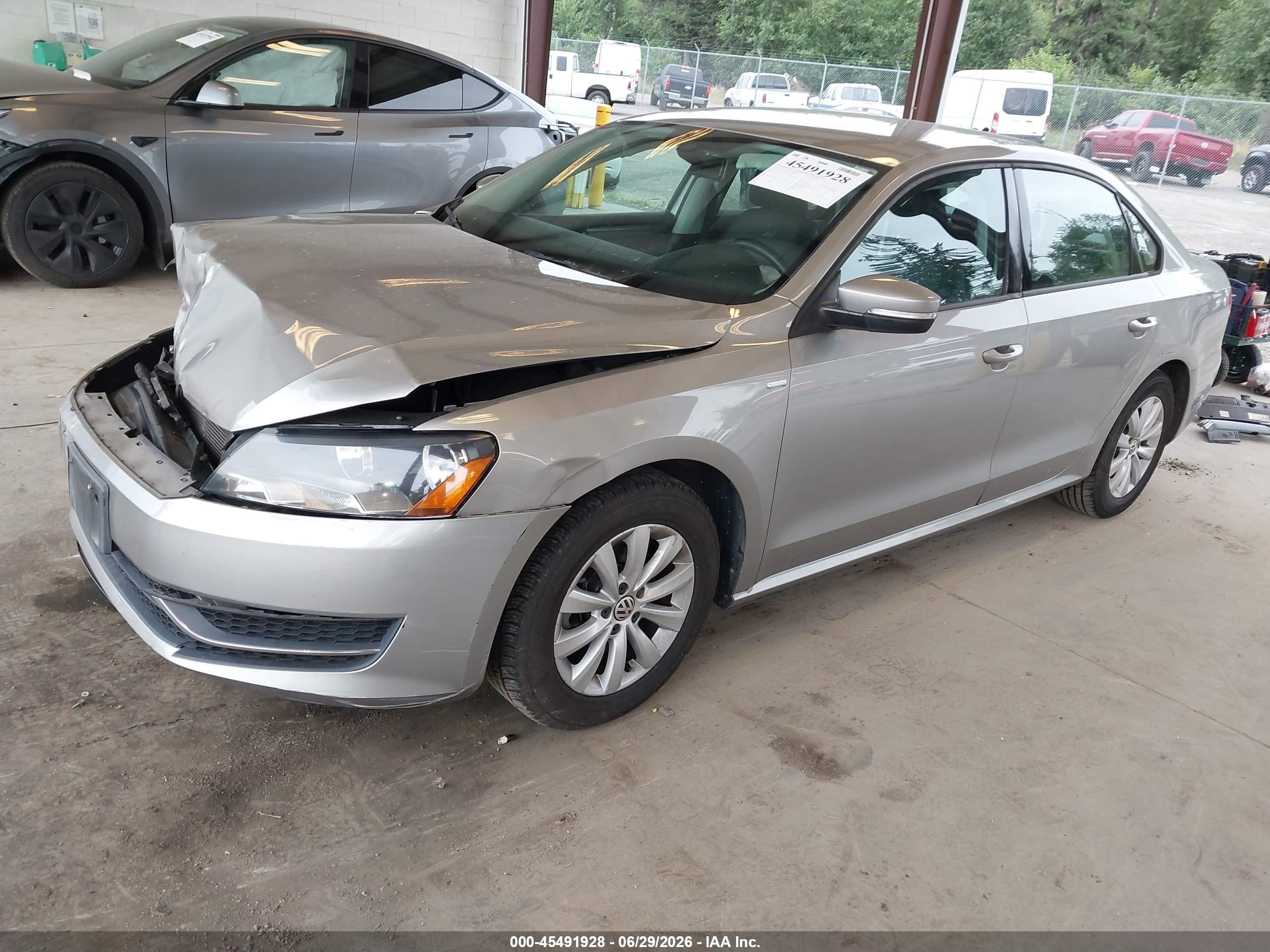 2014 Volkswagen Passat 2.5l Wolfsburg Edition Серый vin: 1VWAP7A39EC020106