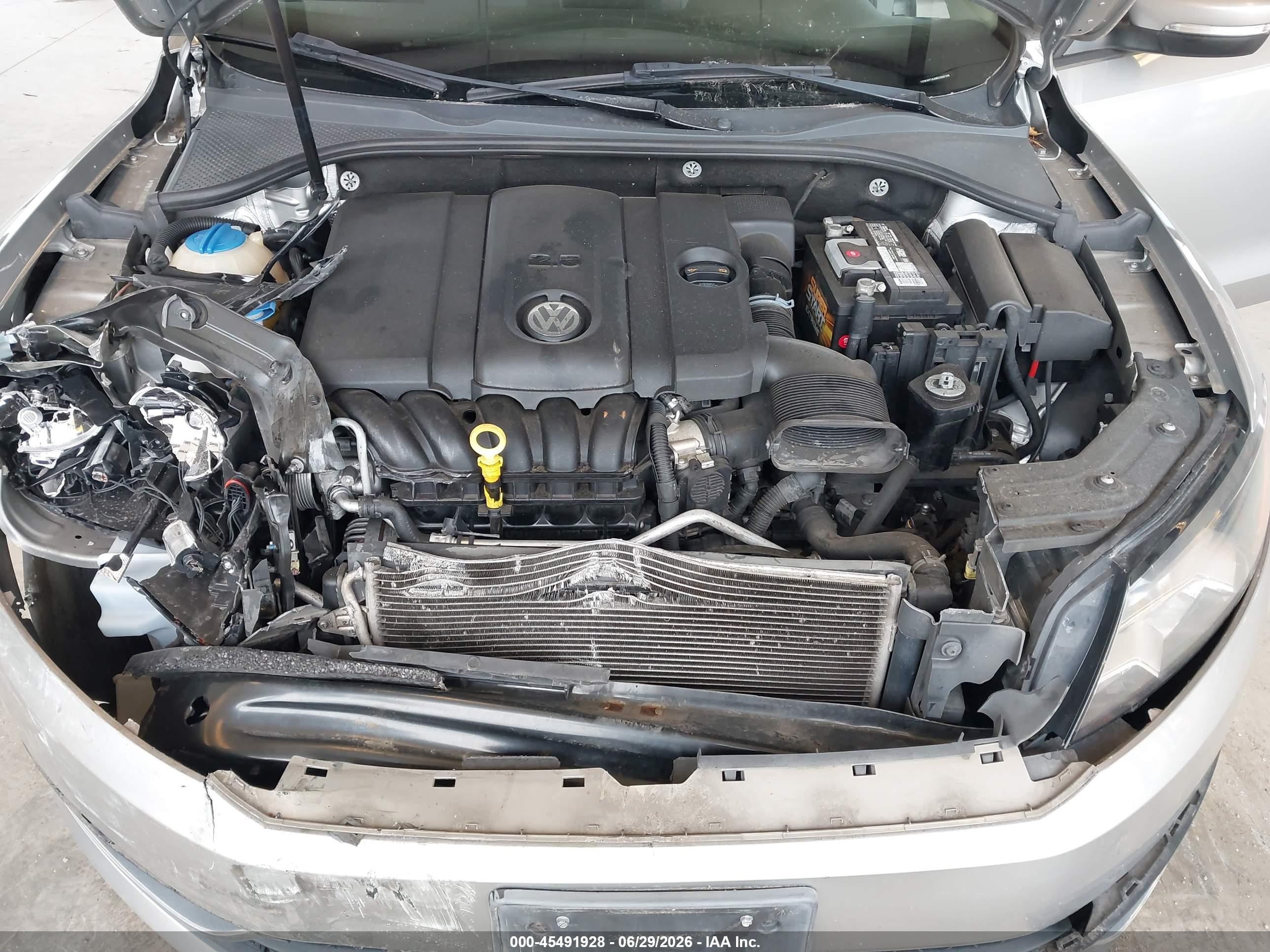 2014 Volkswagen Passat 2.5l Wolfsburg Edition Серый vin: 1VWAP7A39EC020106