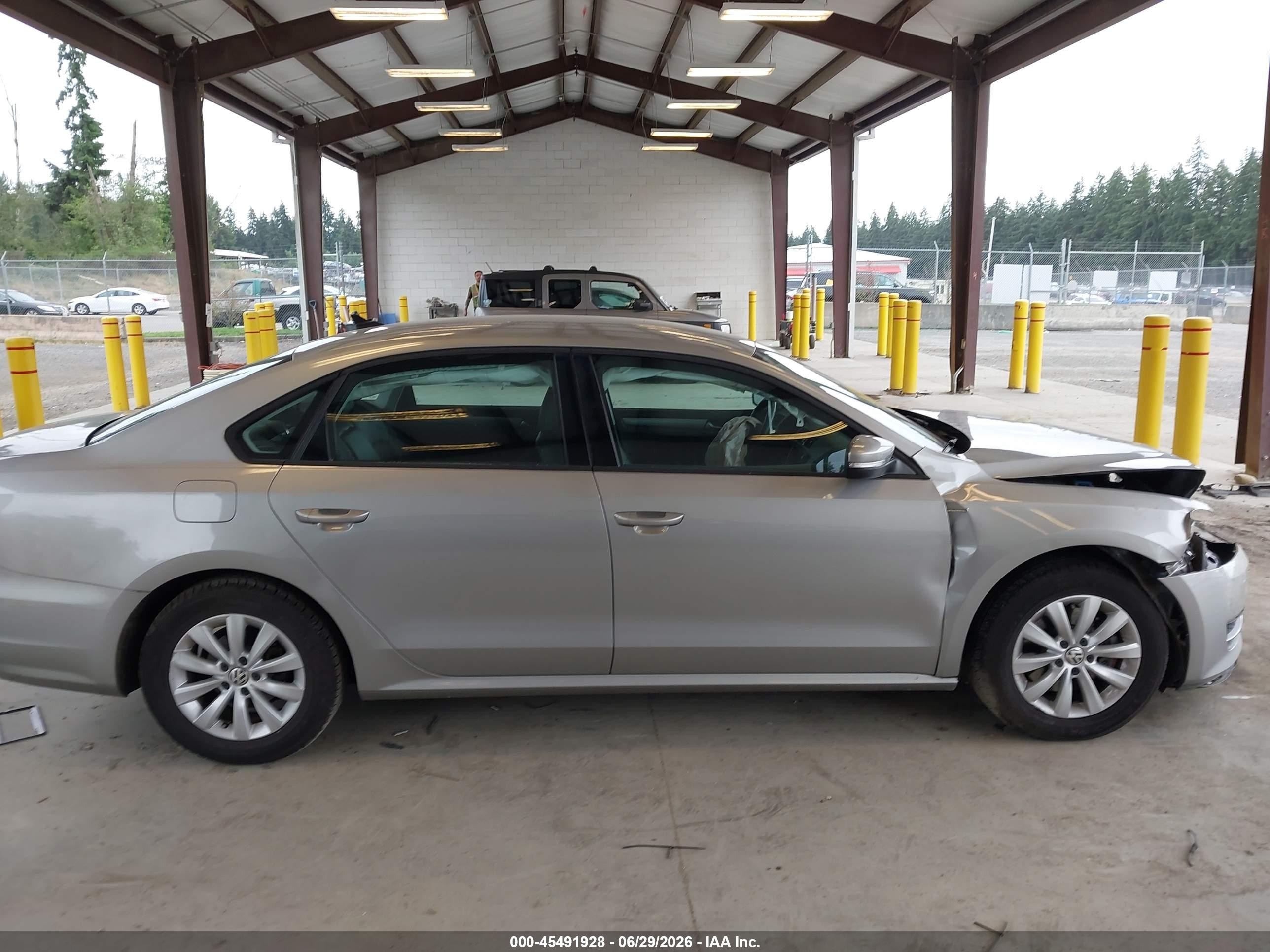 2014 Volkswagen Passat 2.5l Wolfsburg Edition Серый vin: 1VWAP7A39EC020106