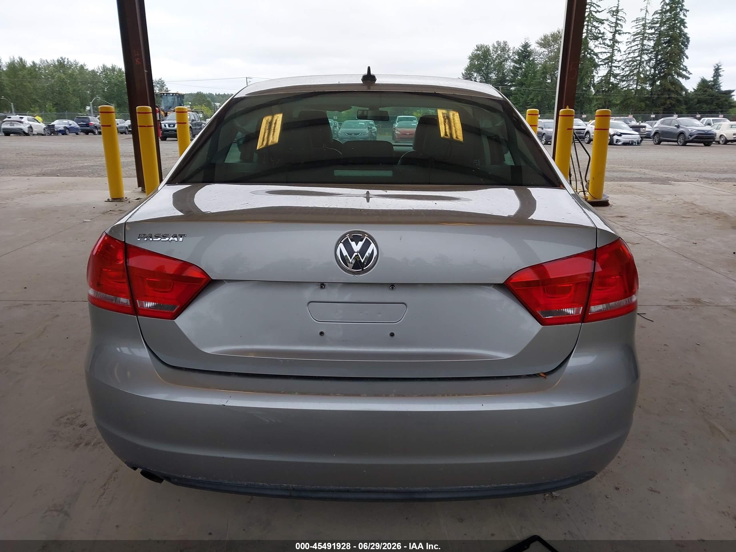2014 Volkswagen Passat 2.5l Wolfsburg Edition Серый vin: 1VWAP7A39EC020106