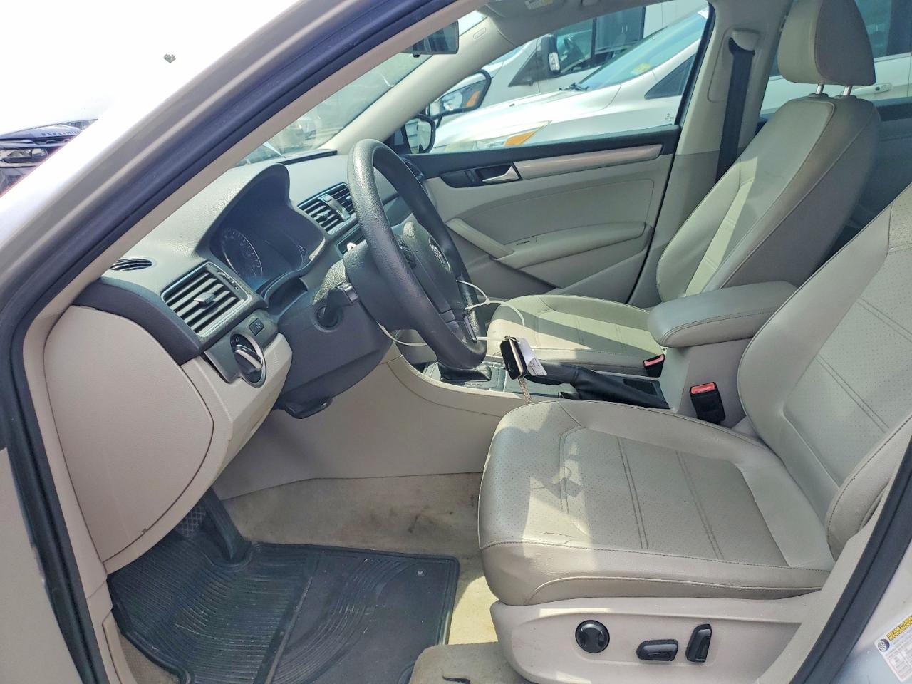 2012 Volkswagen Passat S Silver vin: 1VWAP7A3XCC053788