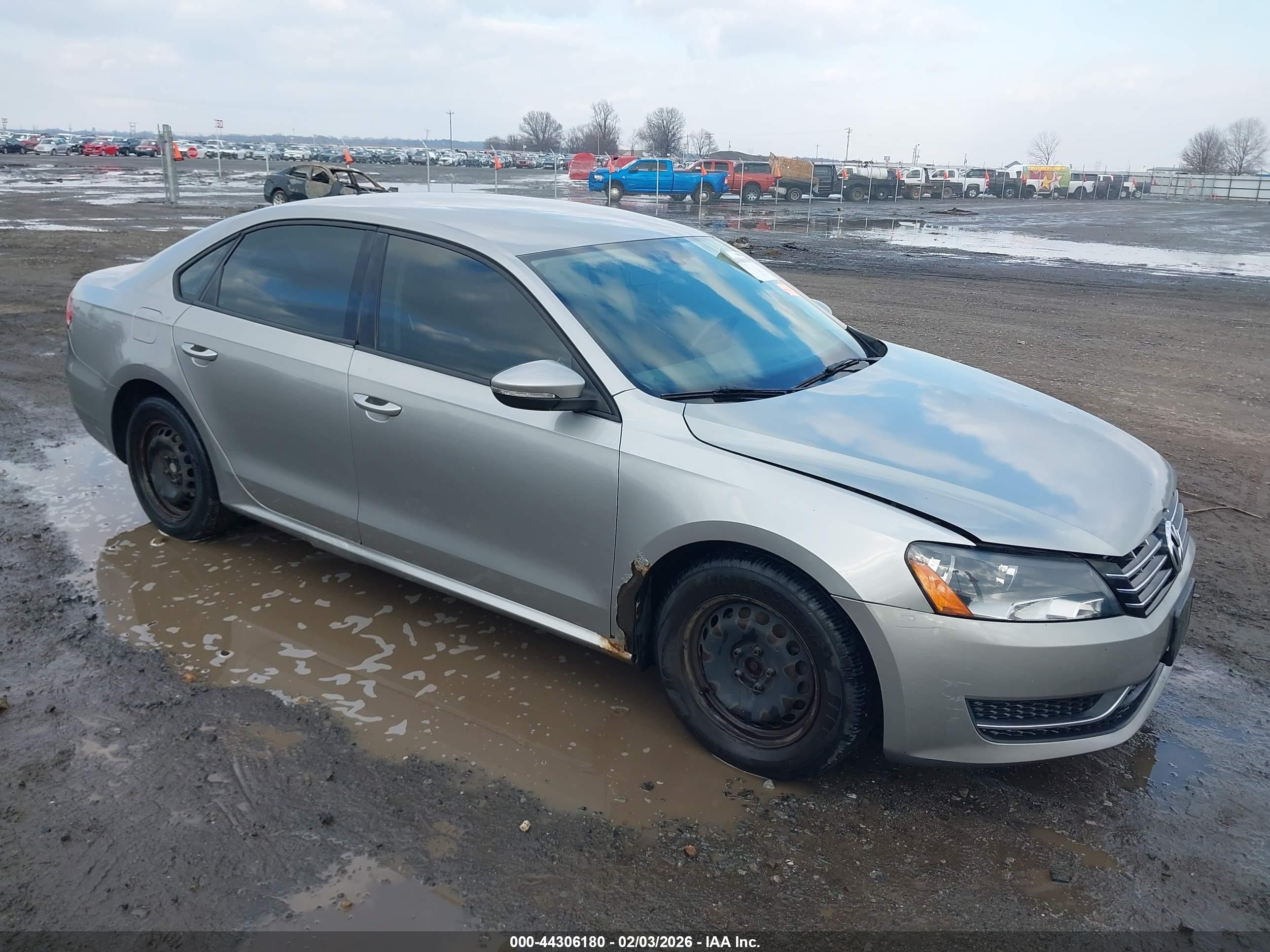 2012 Volkswagen Passat 2.5l S Gray vin: 1VWAP7A3XCC069263