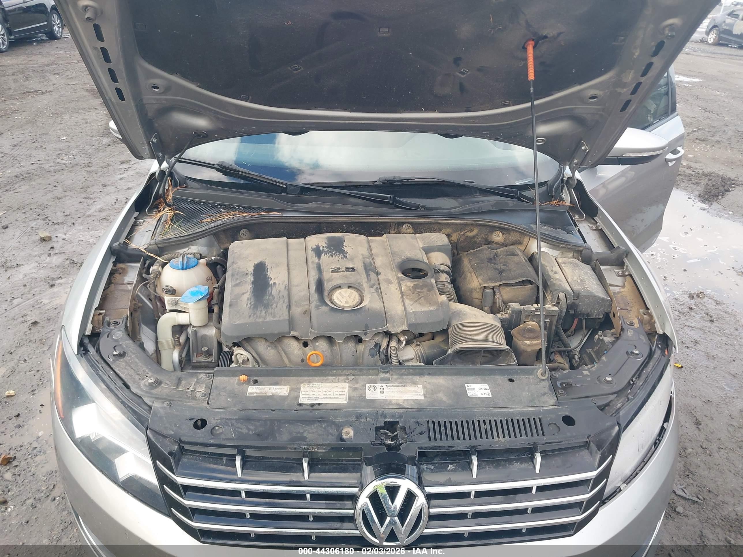 2012 Volkswagen Passat 2.5l S Gray vin: 1VWAP7A3XCC069263