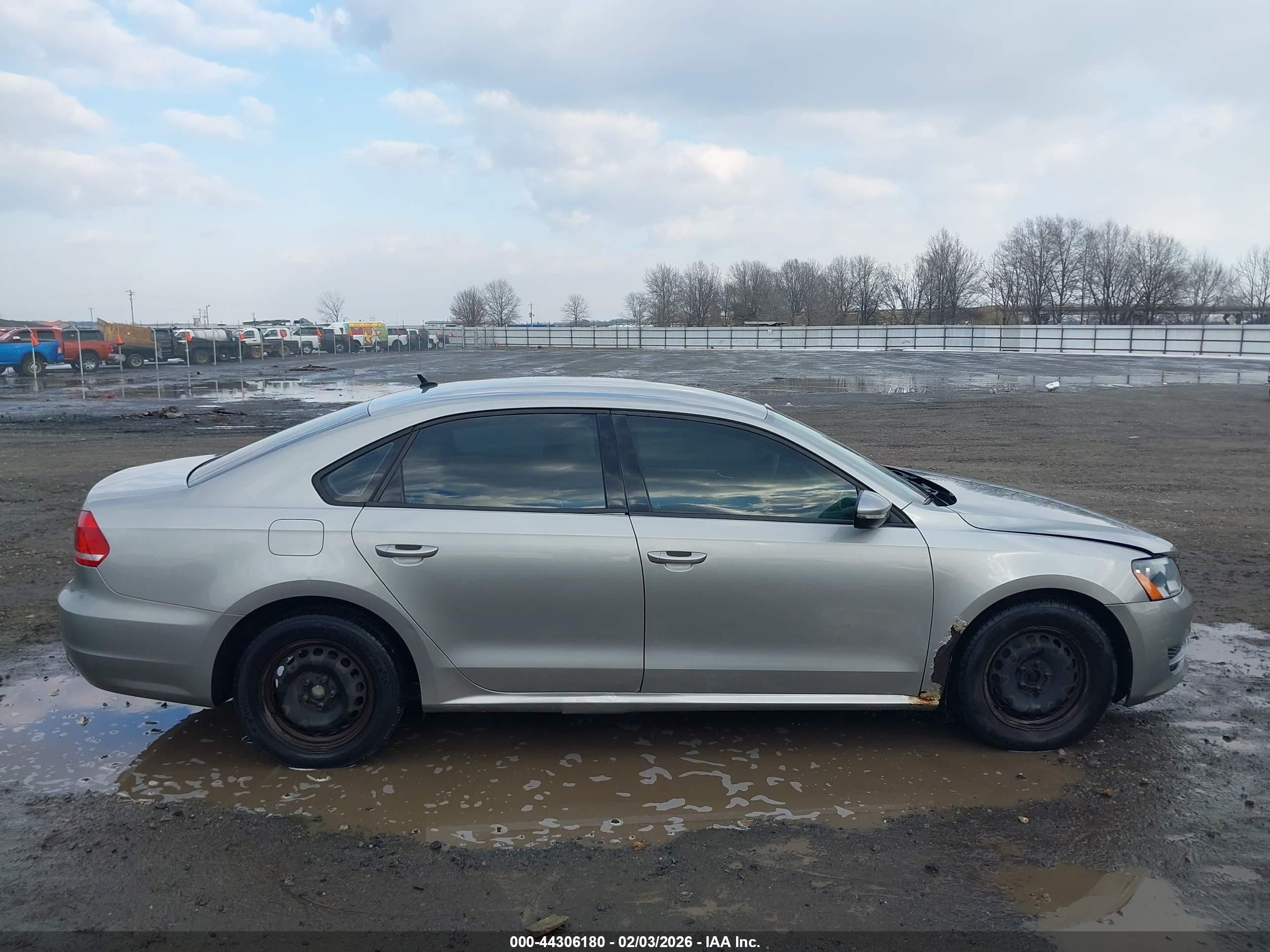 2012 Volkswagen Passat 2.5l S Gray vin: 1VWAP7A3XCC069263