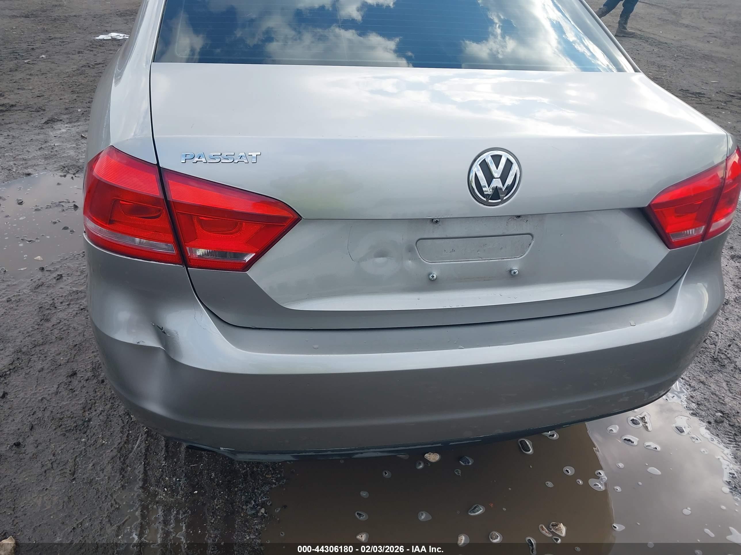 2012 Volkswagen Passat 2.5l S Gray vin: 1VWAP7A3XCC069263