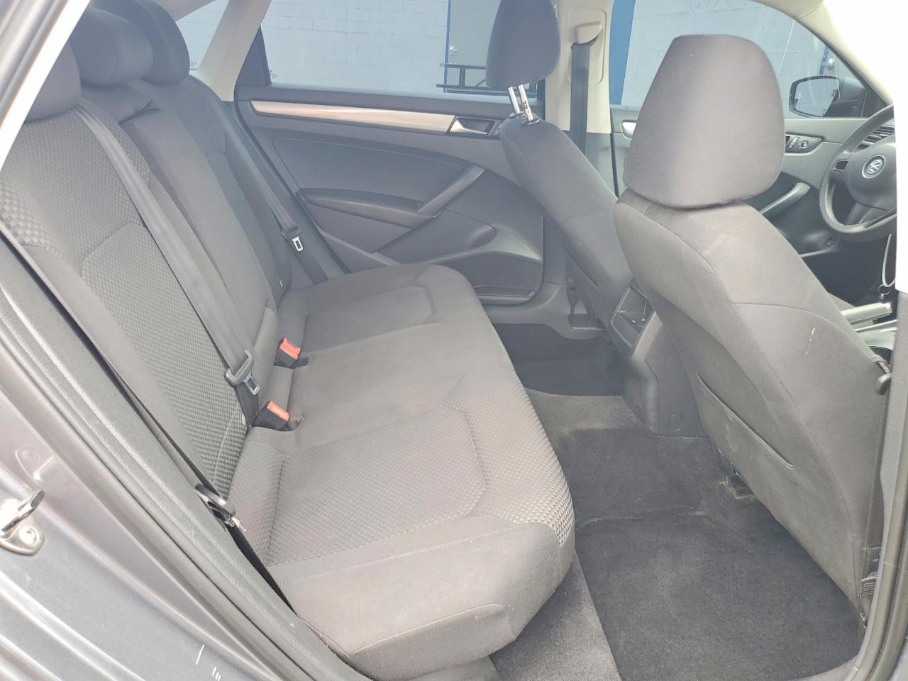 2013 Volkswagen Passat S Gray vin: 1VWAP7A3XDC104224