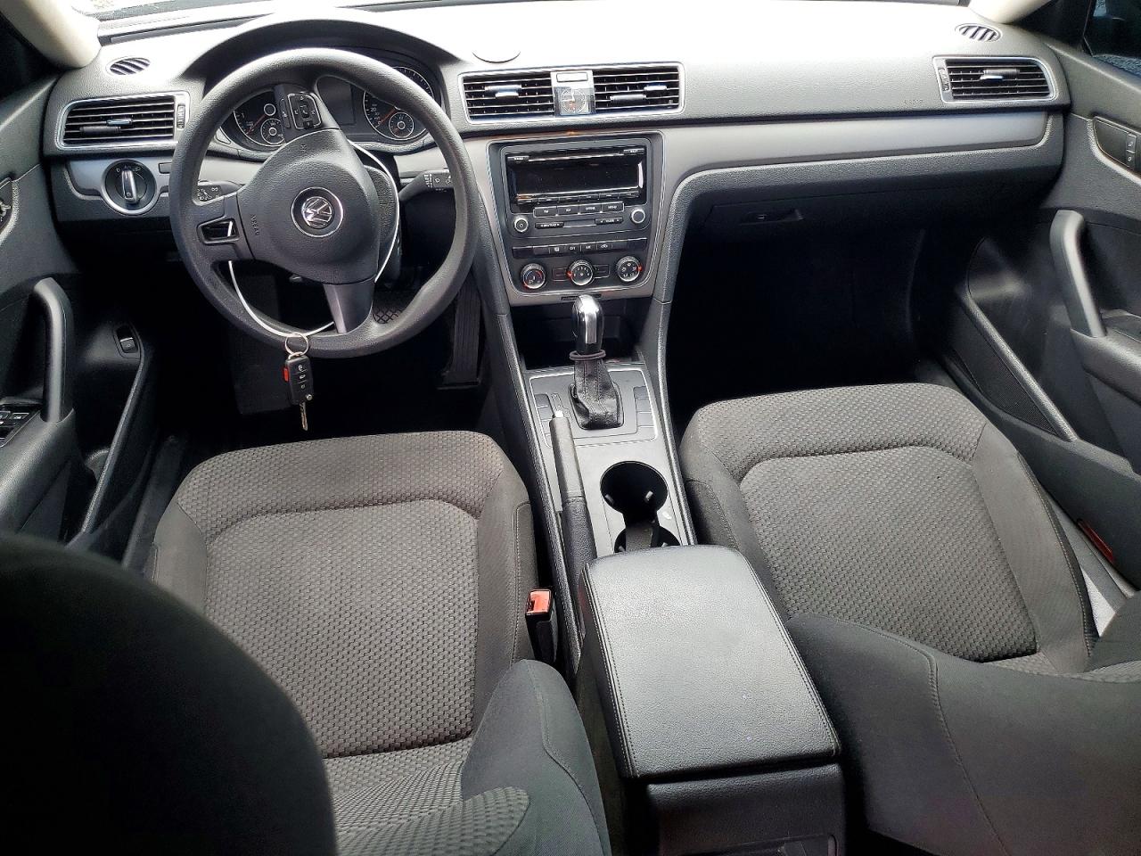 2013 Volkswagen Passat S Gray vin: 1VWAP7A3XDC104224