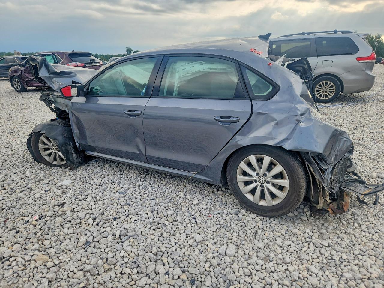 2013 Volkswagen Passat S Gray vin: 1VWAP7A3XDC133500