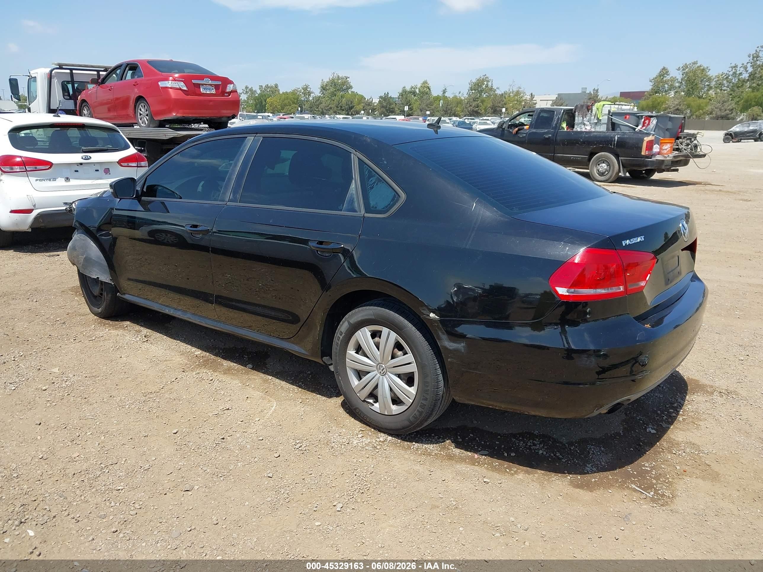 2014 Volkswagen Passat 2.5l S Black vin: 1VWAP7A3XEC014797
