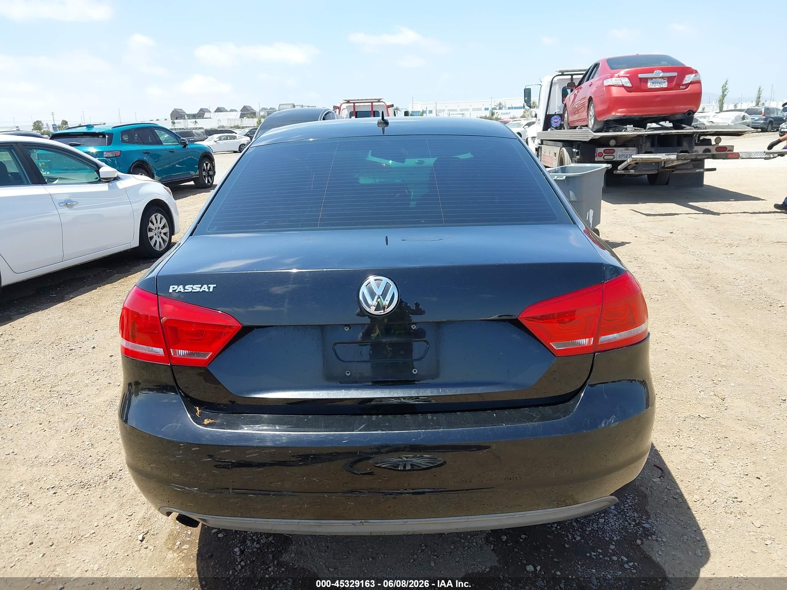 2014 Volkswagen Passat 2.5l S Black vin: 1VWAP7A3XEC014797