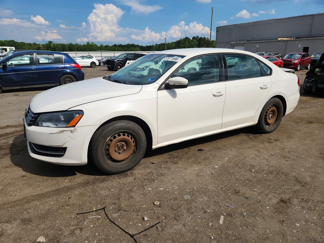 2014 Volkswagen Passat S White vin: 1VWAP7A3XEC024424
