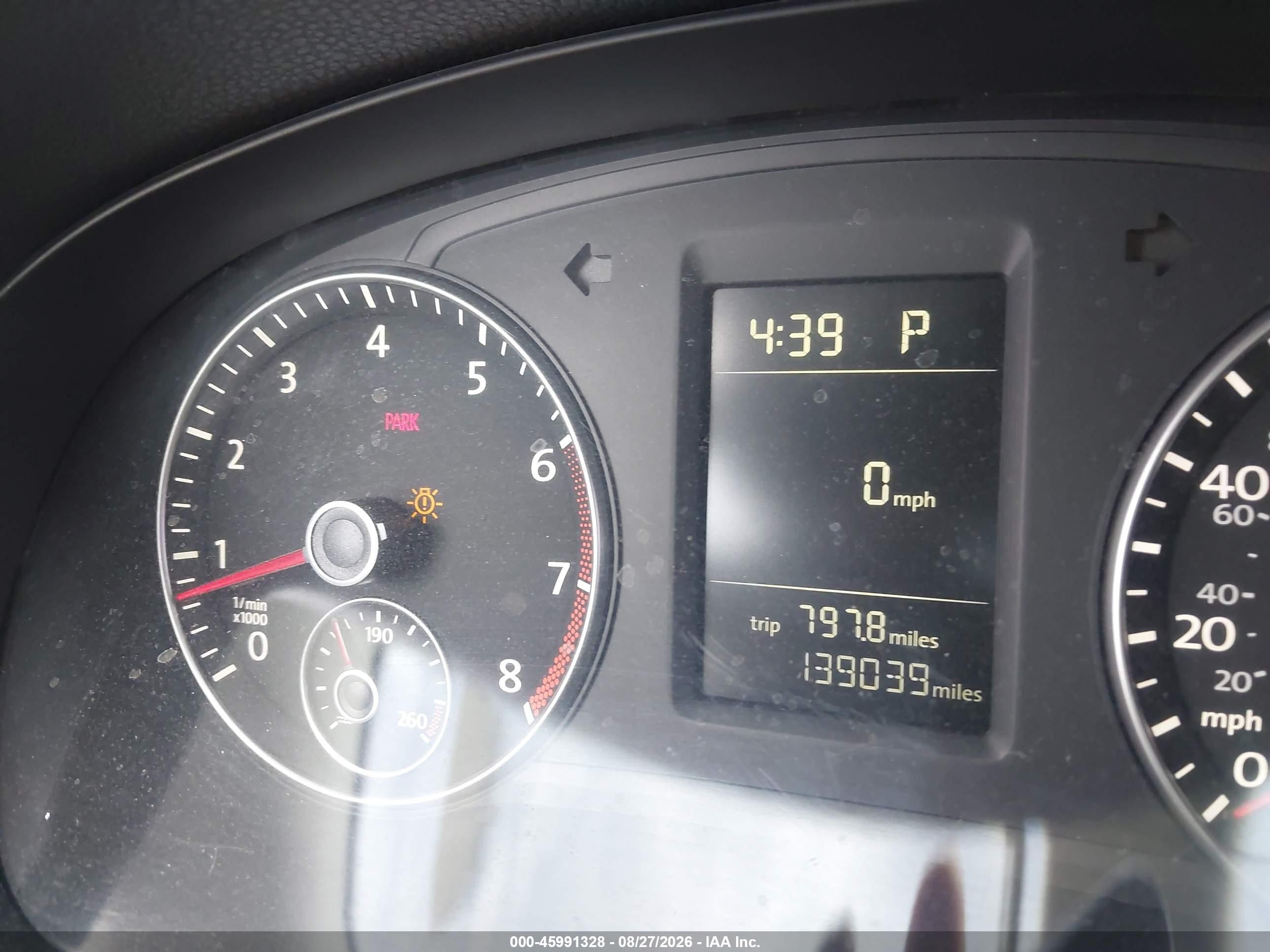 2014 Volkswagen Passat 2.5l S Silver vin: 1VWAP7A3XEC025038