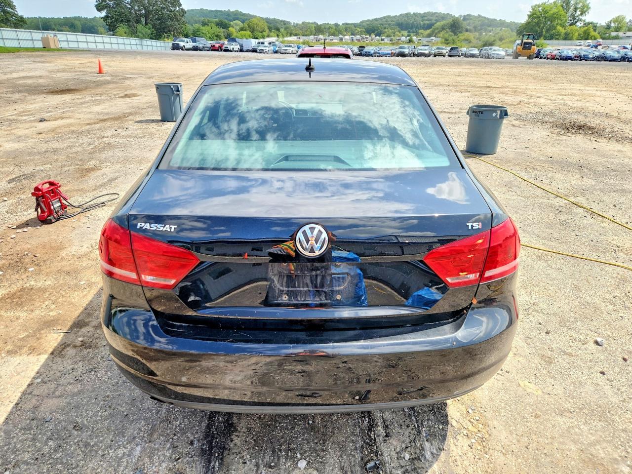 2014 Volkswagen Passat S Black vin: 1VWAS7A30EC111540