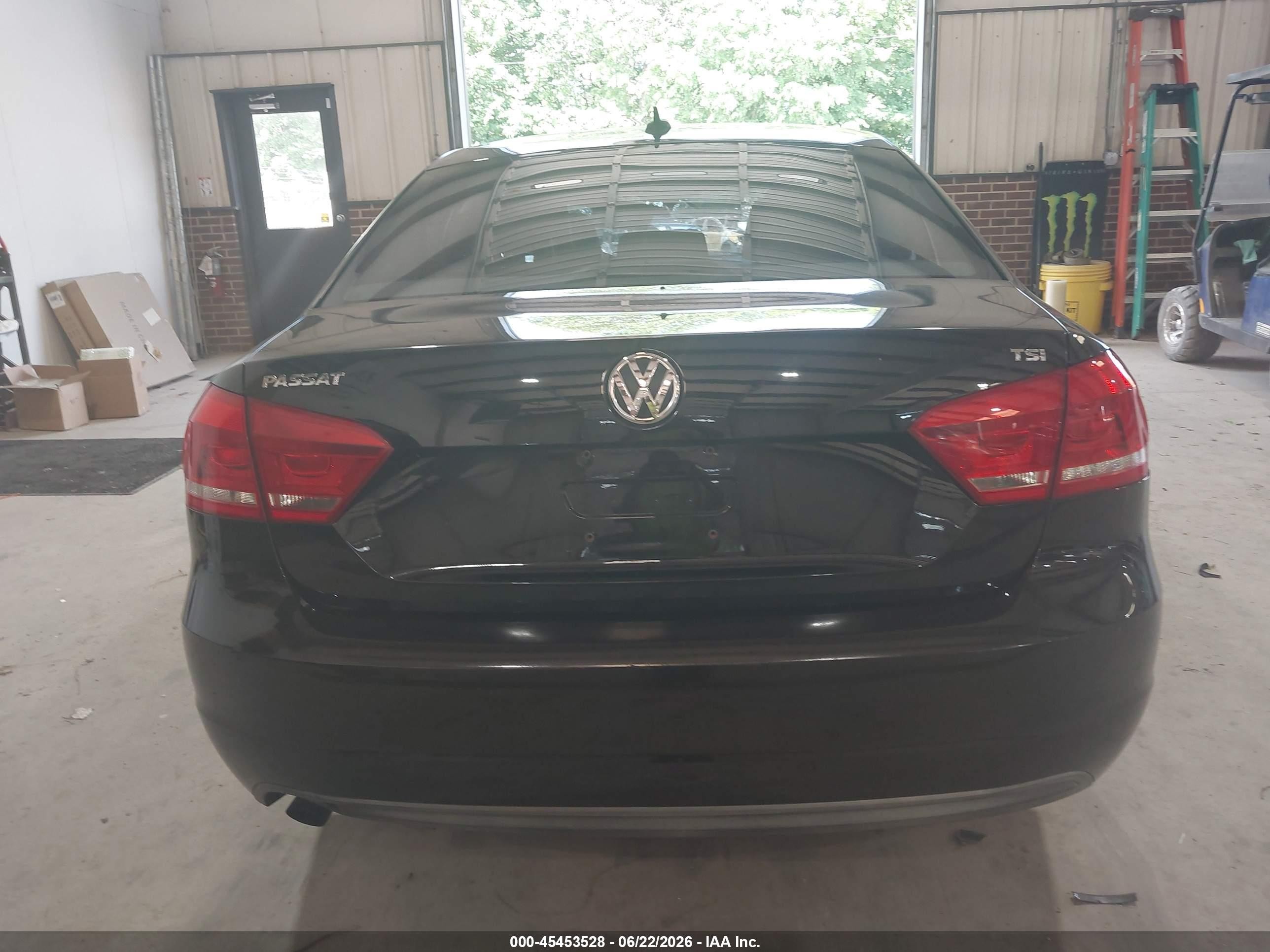 2014 Volkswagen Passat 1.8t Wolfsburg Edition Black vin: 1VWAS7A30EC116446