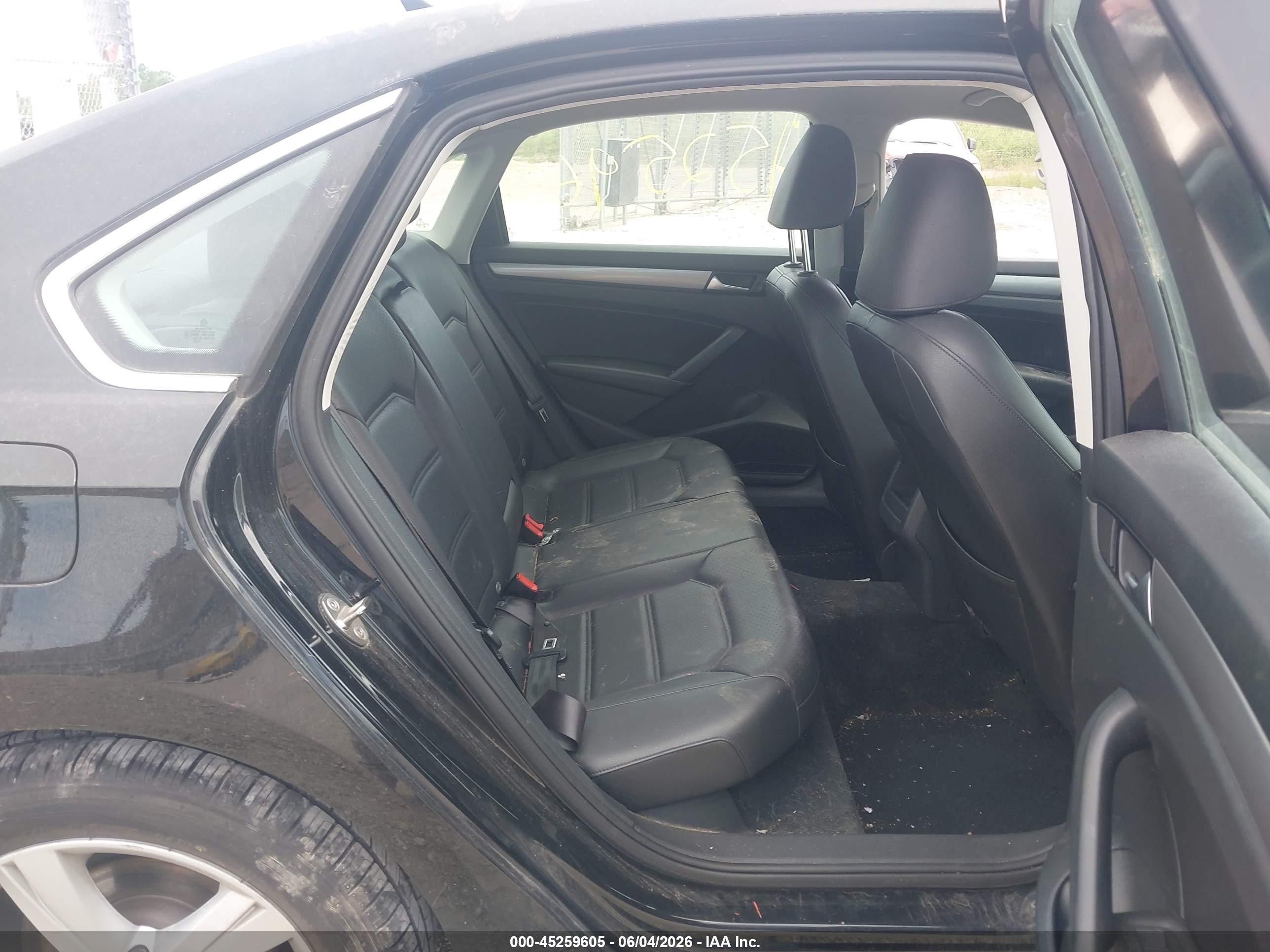2015 Volkswagen Passat 1.8t Limited Edition Black vin: 1VWAS7A30FC078198
