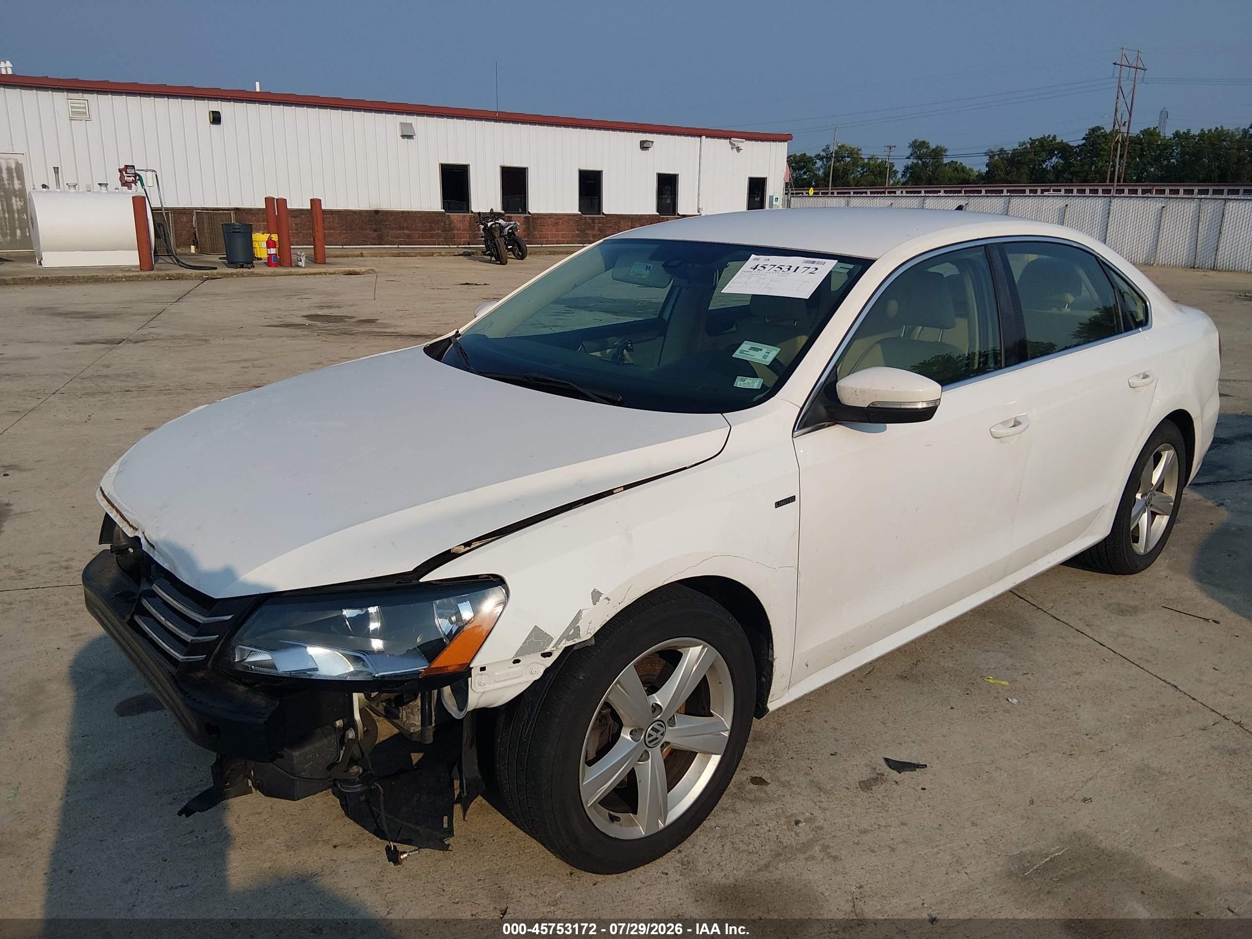 2015 Volkswagen Passat 1.8t Limited Edition White vin: 1VWAS7A30FC112771
