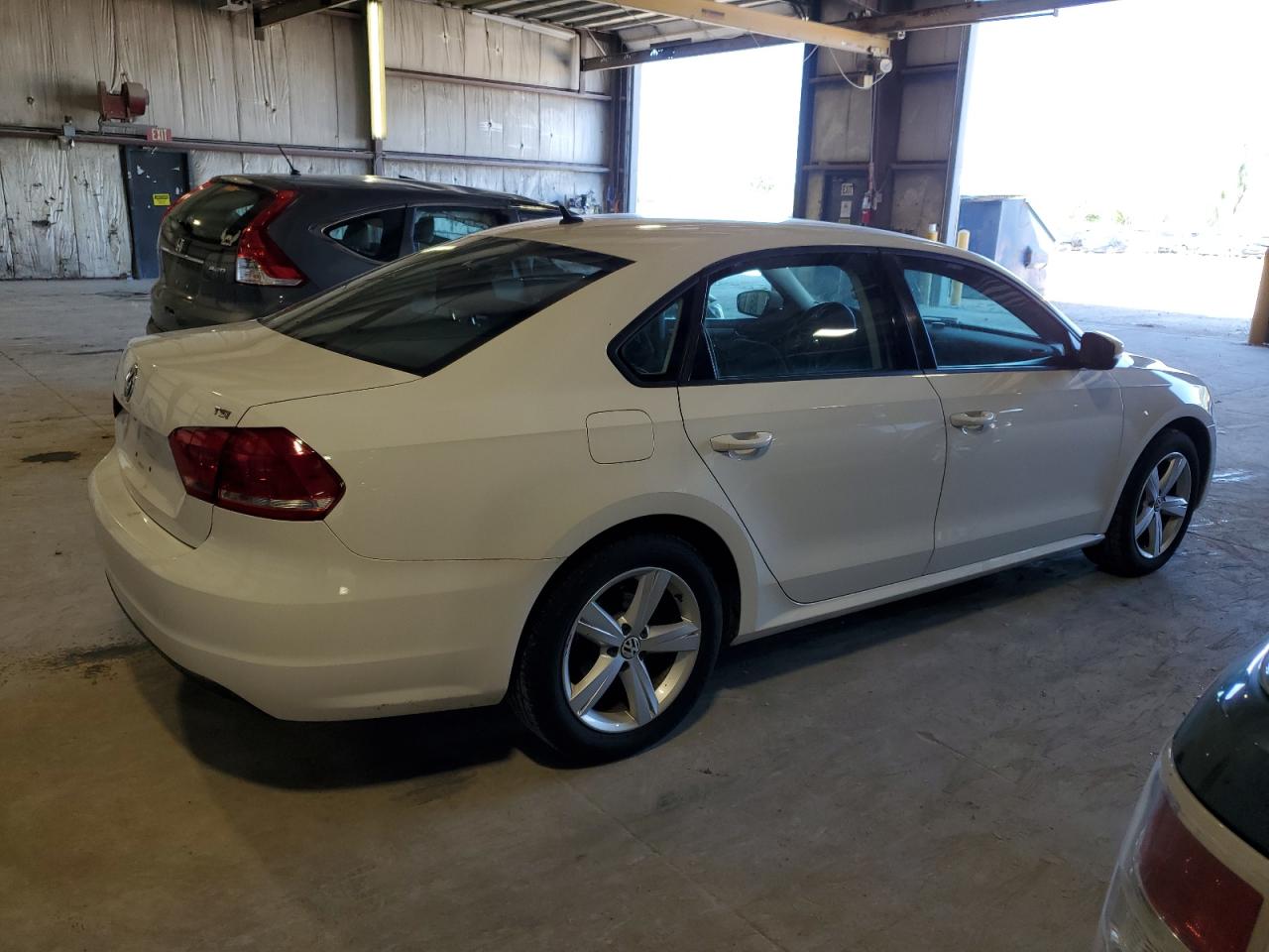 2014 Volkswagen Passat S White vin: 1VWAS7A31EC033513