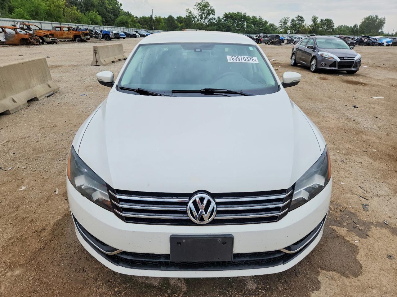 2014 Volkswagen Passat S White vin: 1VWAS7A31EC033513