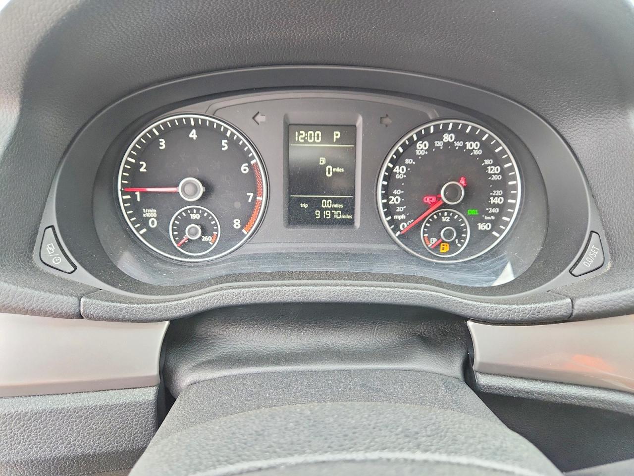 2014 Volkswagen Passat S White vin: 1VWAS7A31EC033513
