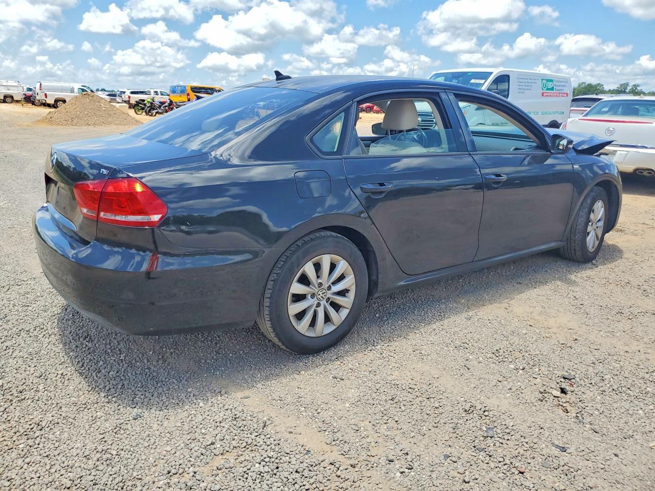 2014 Volkswagen Passat S Black vin: 1VWAS7A31EC106718