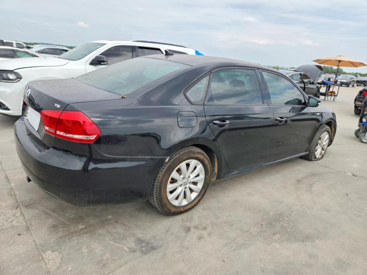 2014 Volkswagen Passat S Black vin: 1VWAS7A31EC120795