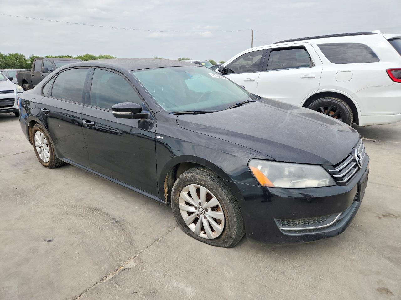 2014 Volkswagen Passat S Black vin: 1VWAS7A31EC120795