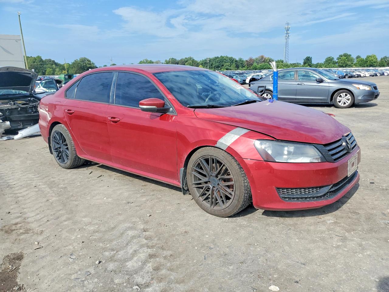 2015 Volkswagen Passat S Red vin: 1VWAS7A31FC082647