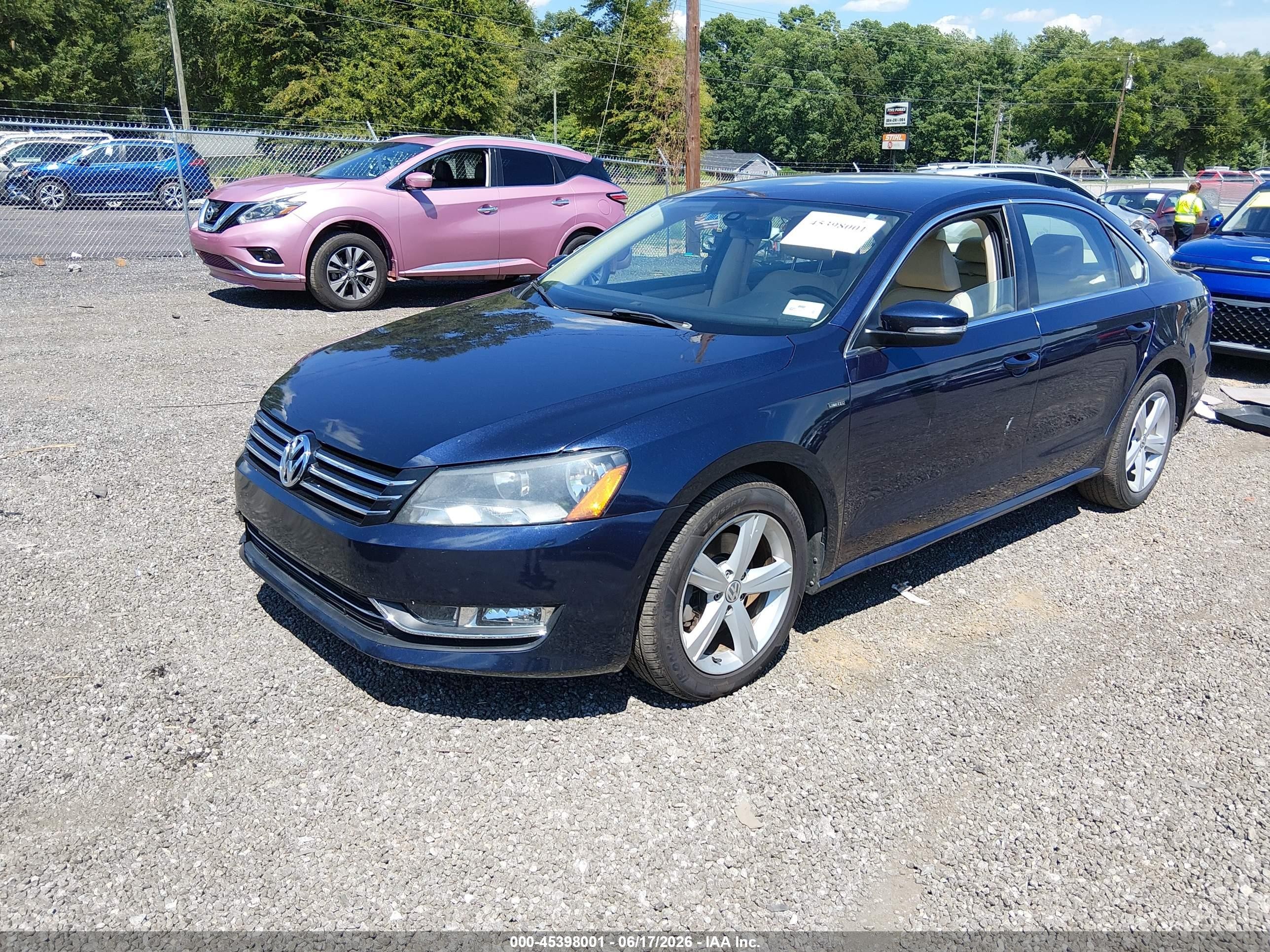 2015 Volkswagen Passat 1.8t Limited Edition Blue vin: 1VWAS7A31FC117378