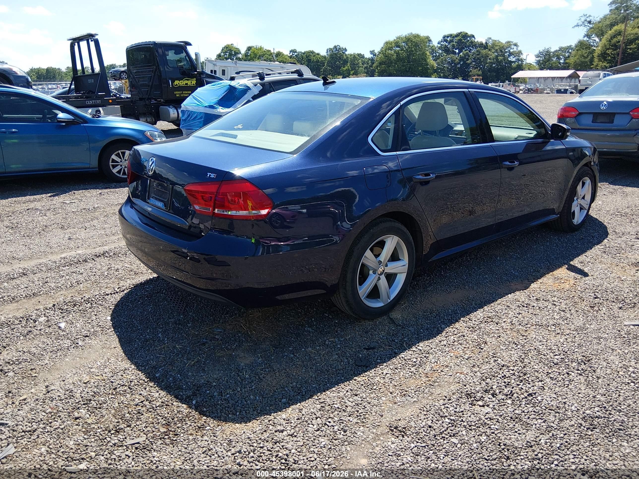 2015 Volkswagen Passat 1.8t Limited Edition Blue vin: 1VWAS7A31FC117378