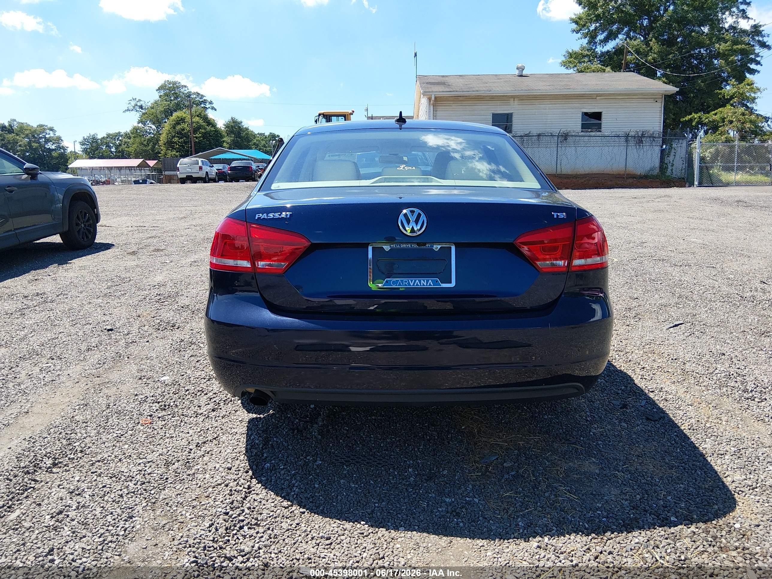 2015 Volkswagen Passat 1.8t Limited Edition Blue vin: 1VWAS7A31FC117378