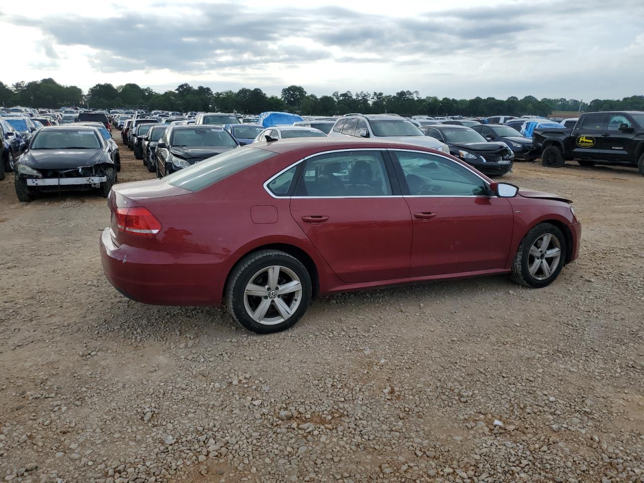 2015 Volkswagen Passat S Maroon vin: 1VWAS7A31FC117929