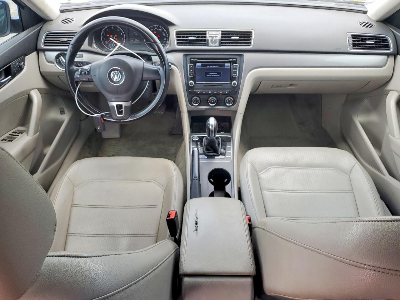 2015 Volkswagen Passat S Silver vin: 1VWAS7A31FC120698