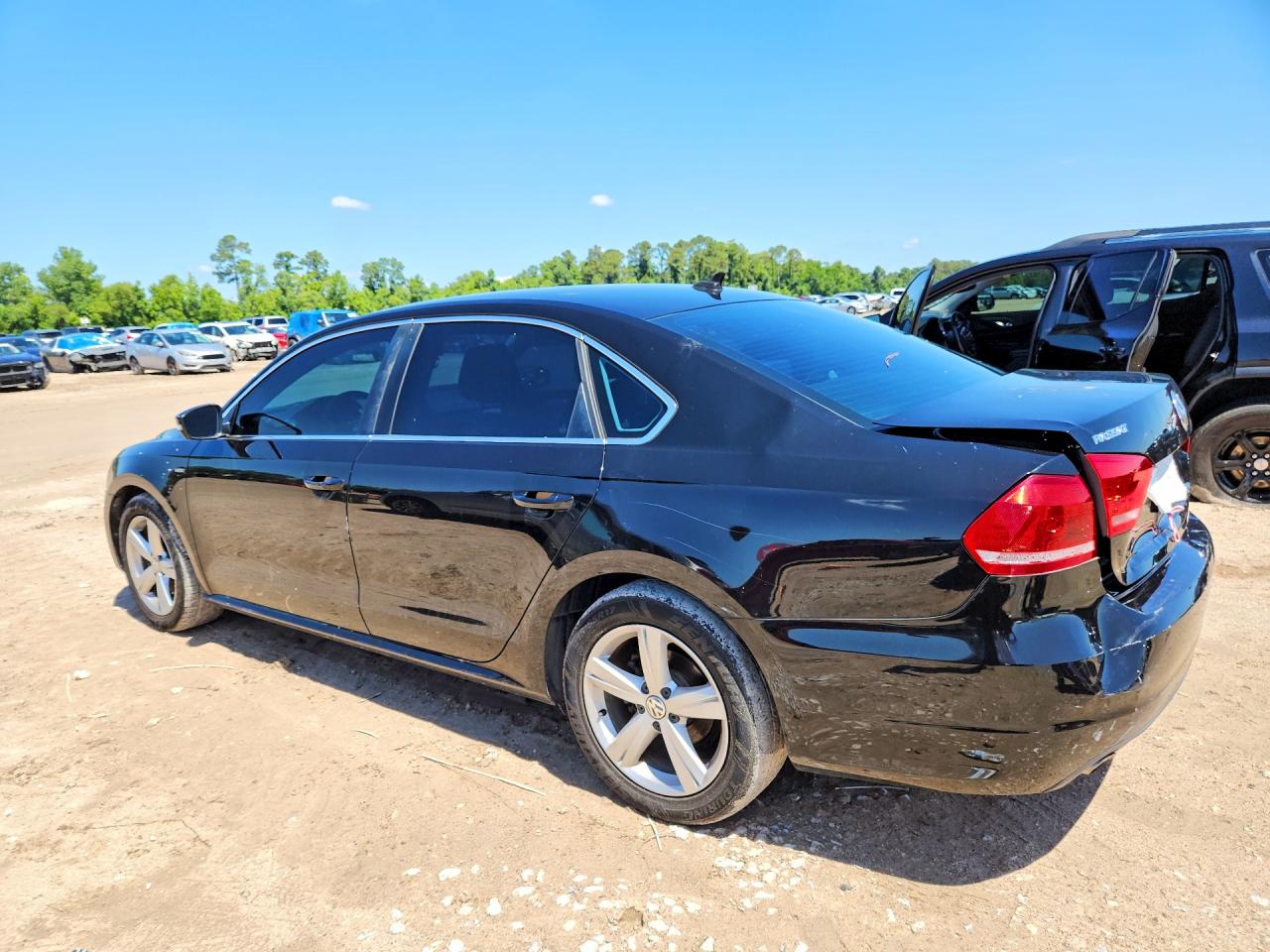 2015 Volkswagen Passat S Black vin: 1VWAS7A31FC120877