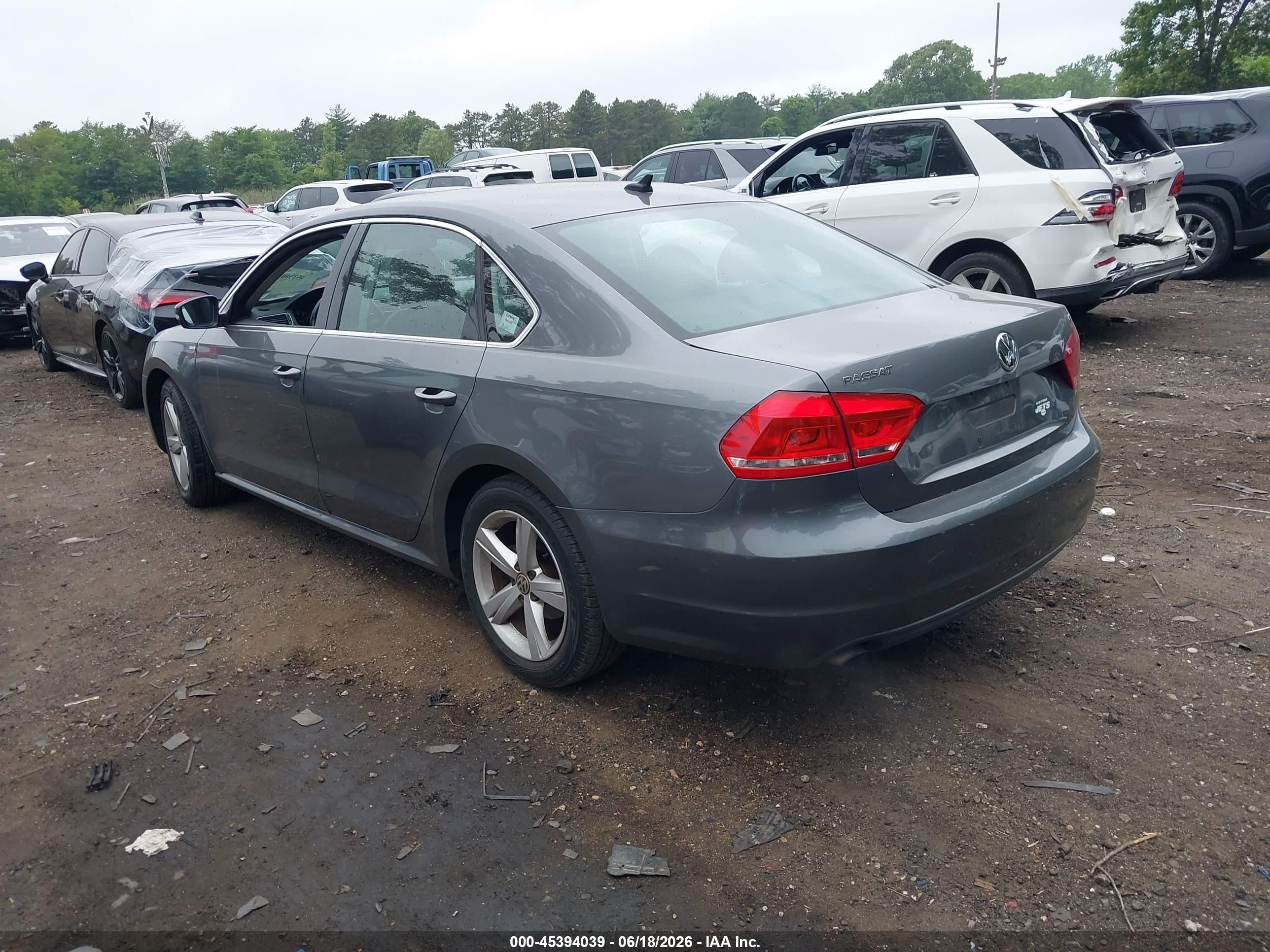 2014 Volkswagen Passat 1.8t Wolfsburg Edition Gray vin: 1VWAS7A32EC034346