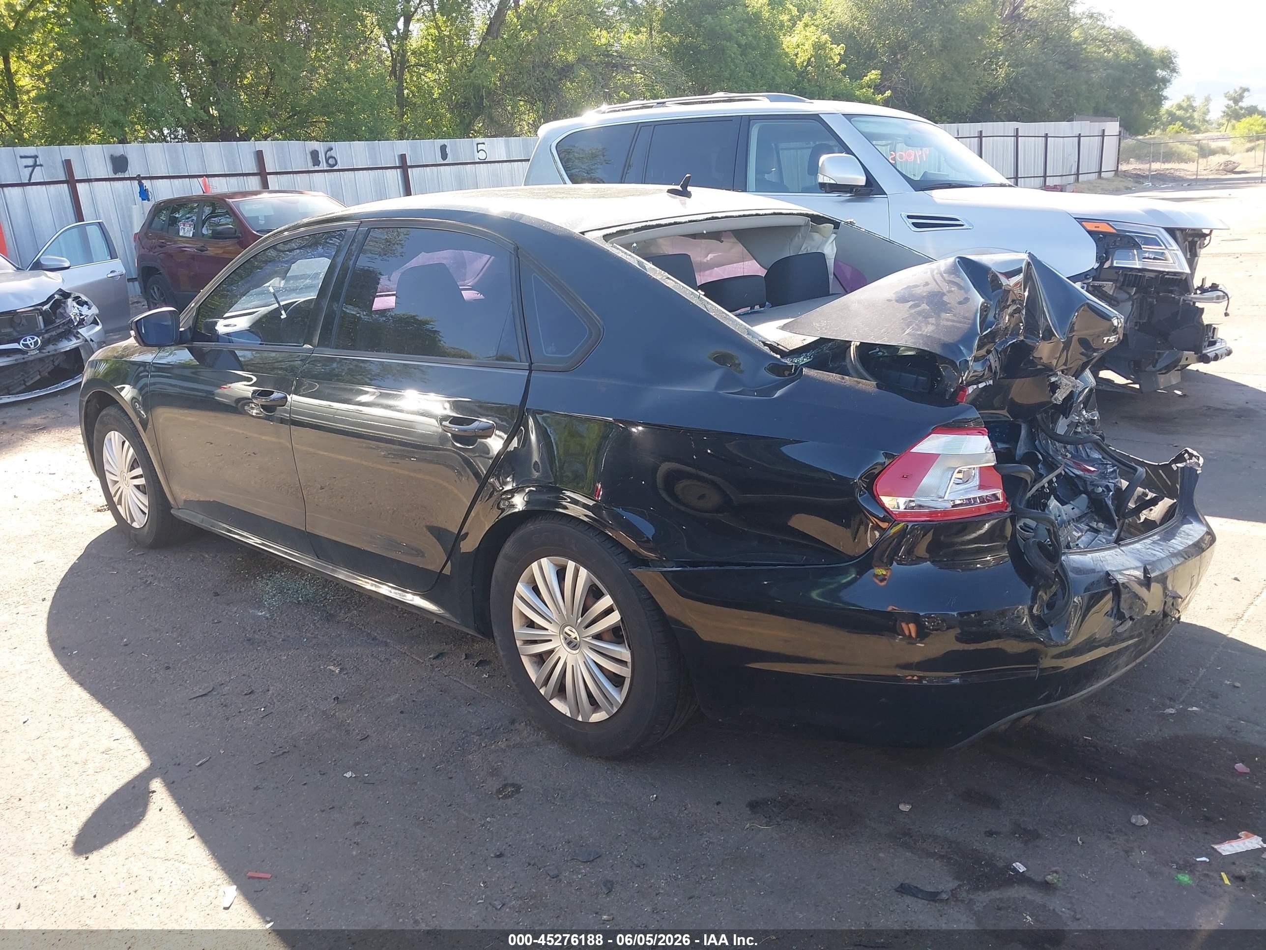 2014 Volkswagen Passat 1.8t S Black vin: 1VWAS7A32EC052703