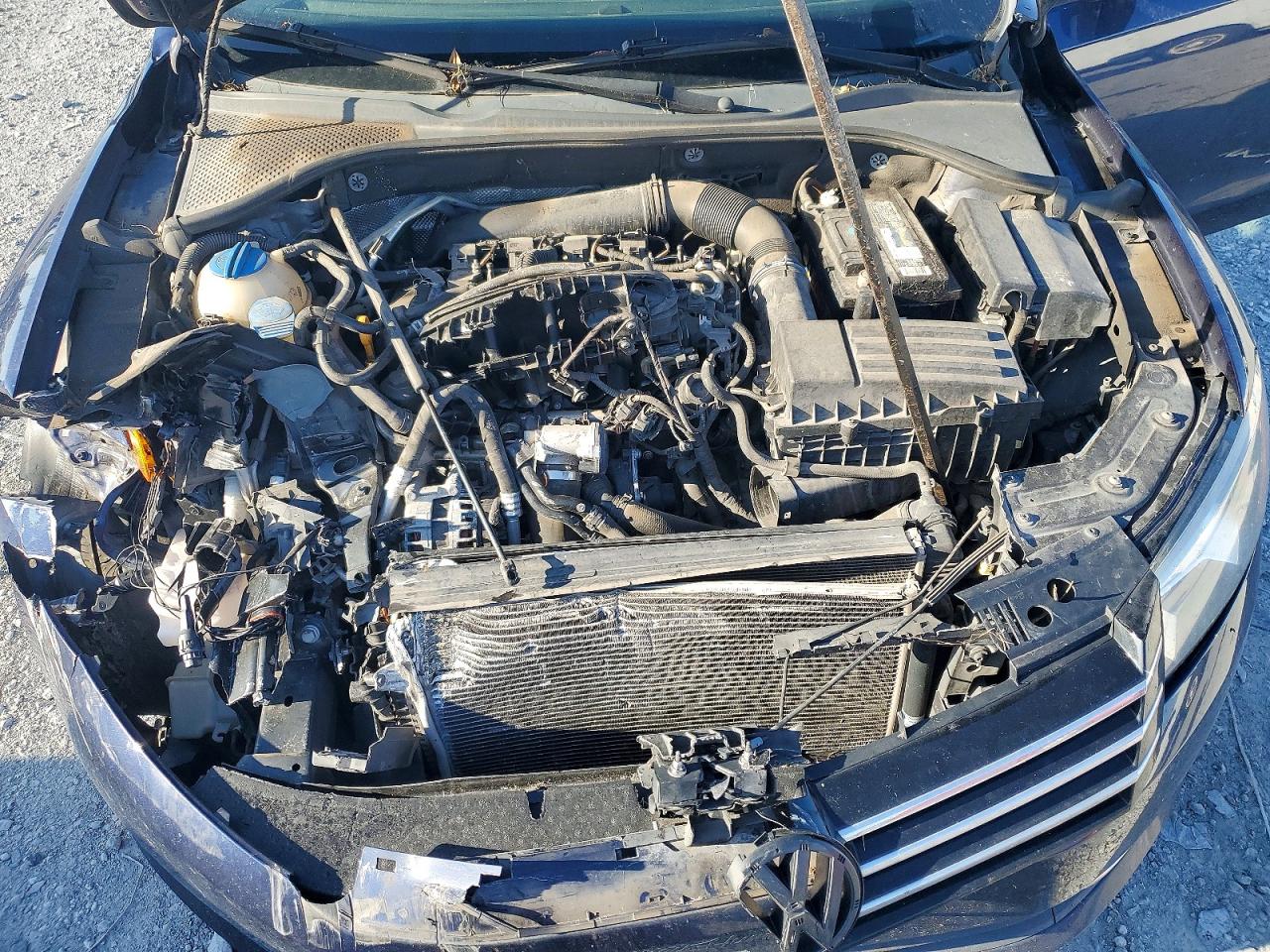 2014 Volkswagen Passat Синий vin: 1VWAS7A32EC119137