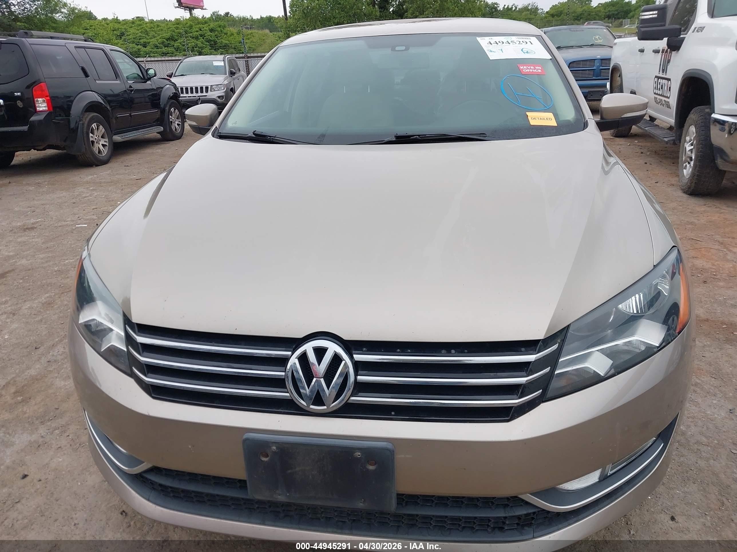 2015 Volkswagen Passat 1.8t Limited Edition Tan vin: 1VWAS7A32FC083094