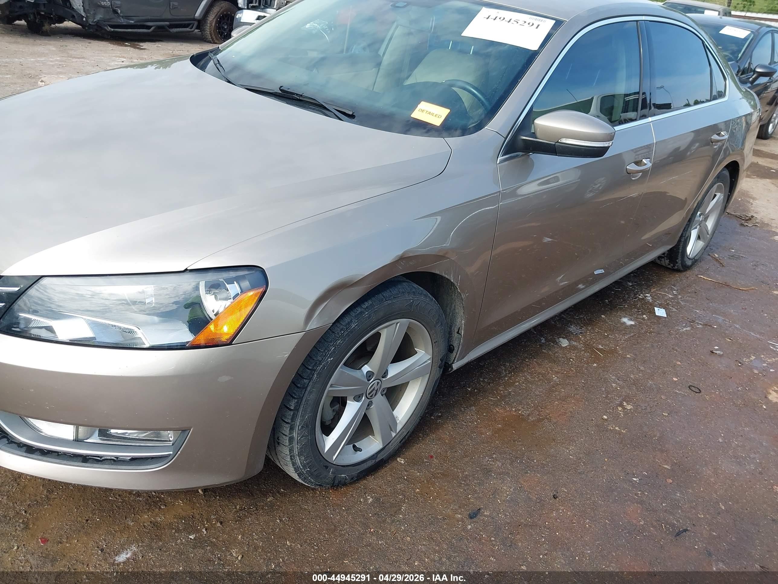 2015 Volkswagen Passat 1.8t Limited Edition Tan vin: 1VWAS7A32FC083094