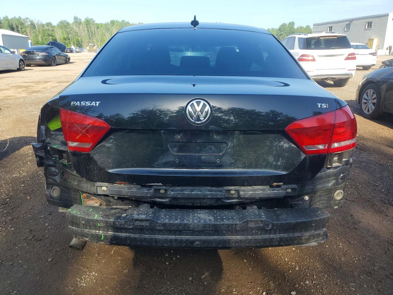 2015 Volkswagen Passat S Black vin: 1VWAS7A32FC104039