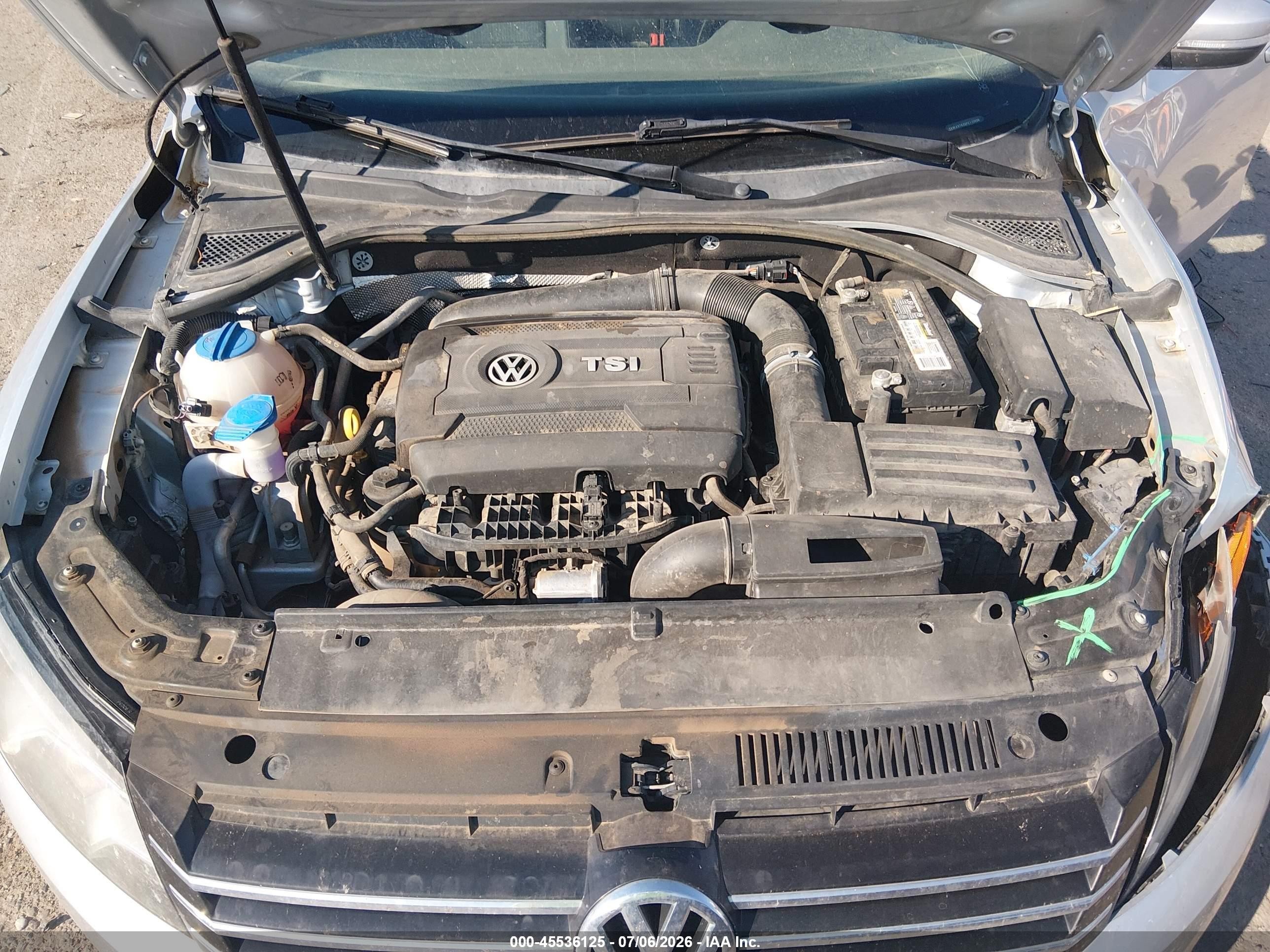 2015 Volkswagen Passat 1.8t Limited Edition Серебряный vin: 1VWAS7A32FC110035
