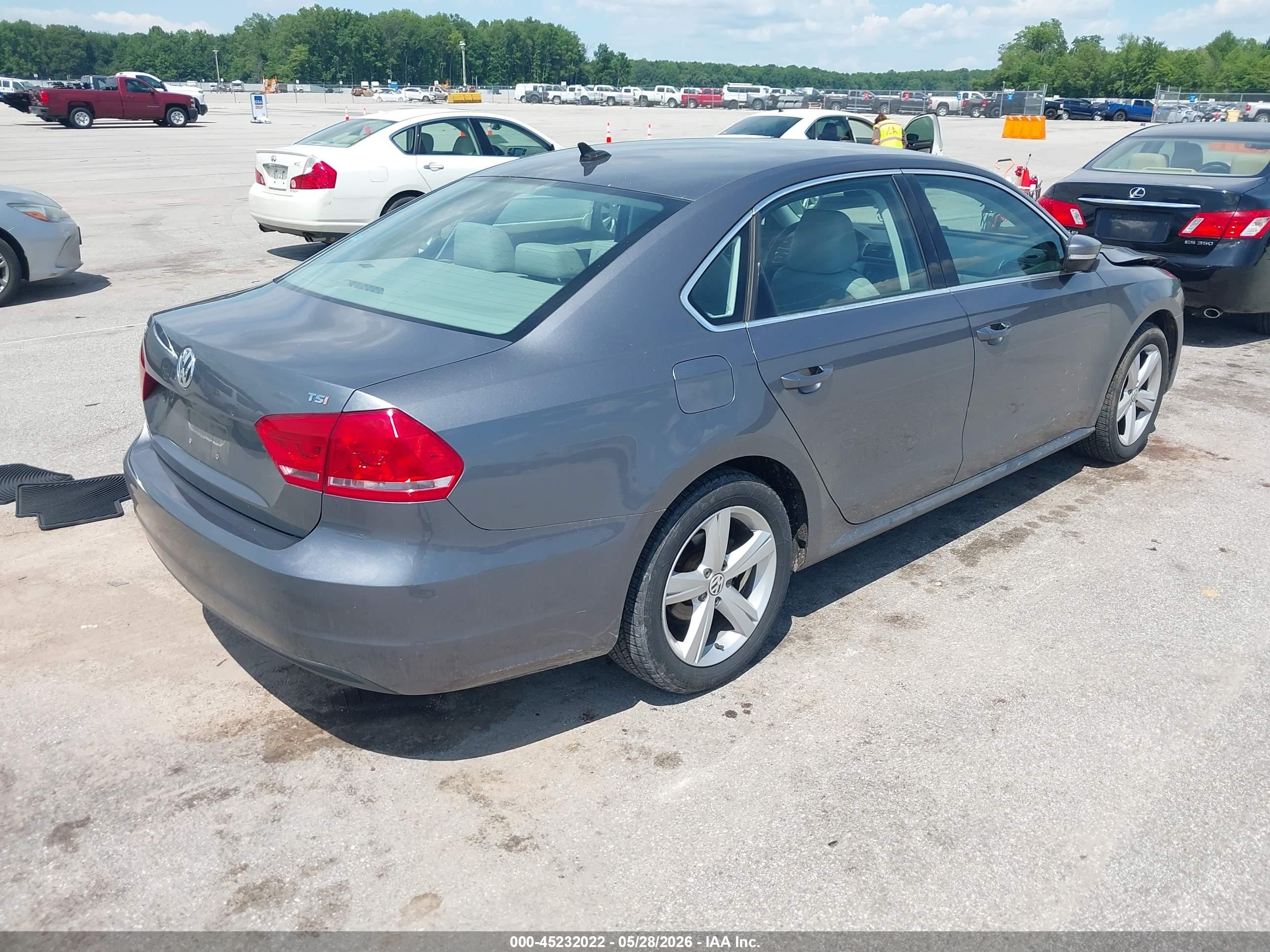 2015 Volkswagen Passat 1.8t Limited Edition Gray vin: 1VWAS7A32FC113145