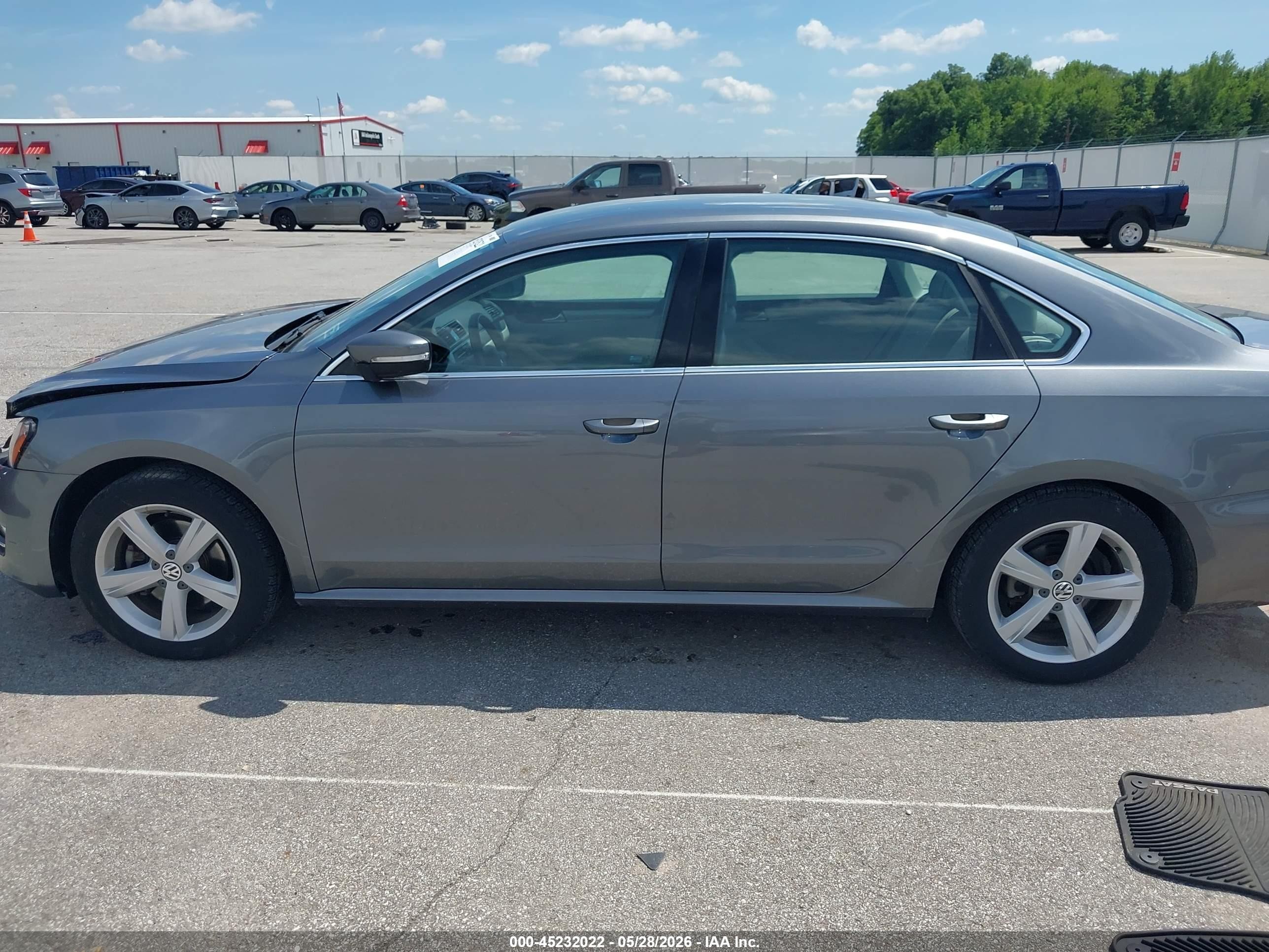 2015 Volkswagen Passat 1.8t Limited Edition Gray vin: 1VWAS7A32FC113145