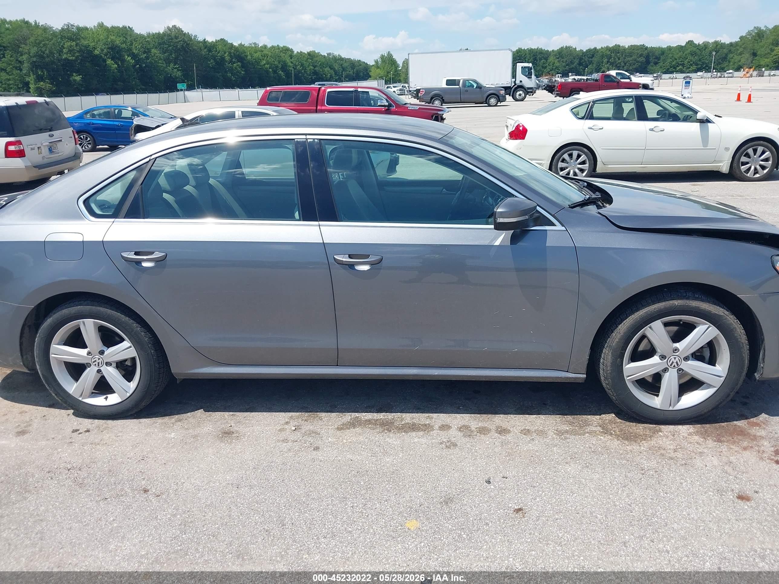 2015 Volkswagen Passat 1.8t Limited Edition Gray vin: 1VWAS7A32FC113145