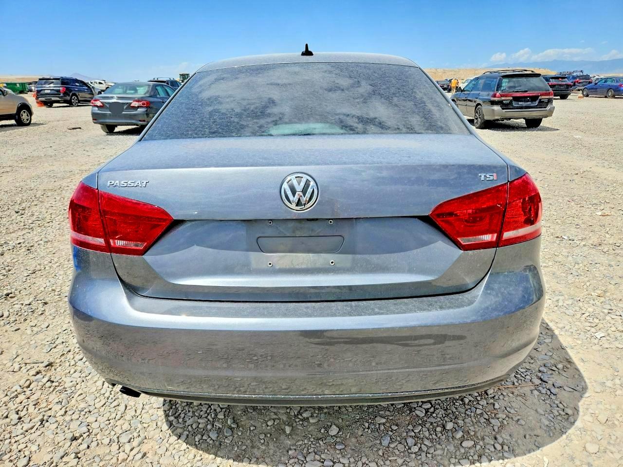 2015 Volkswagen Passat S Charcoal vin: 1VWAS7A32FC116434