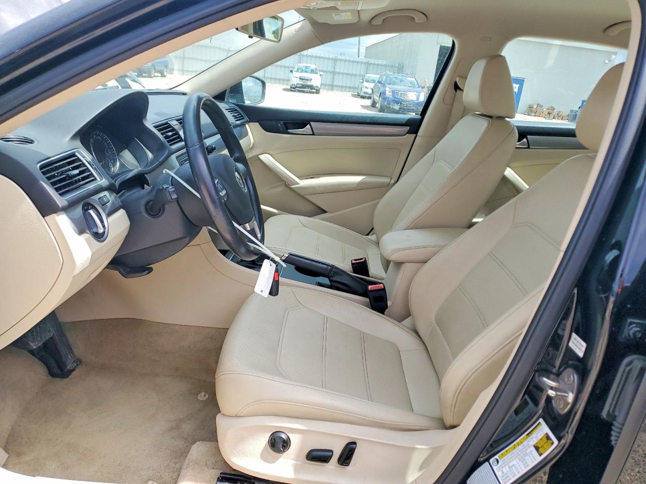 2015 Volkswagen Passat S Black vin: 1VWAS7A32FC118863