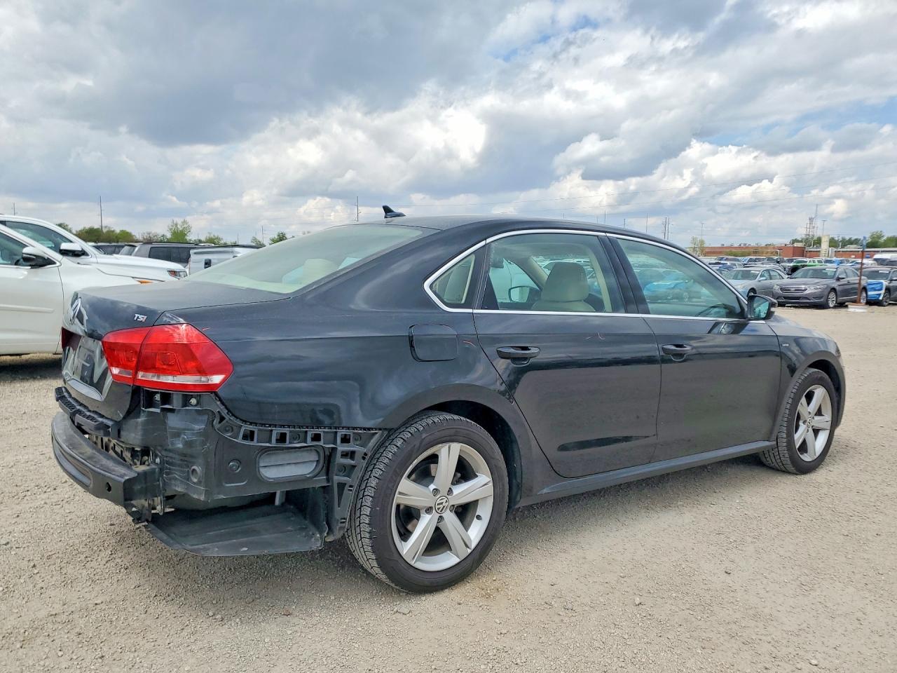 2015 Volkswagen Passat S Black vin: 1VWAS7A32FC118863