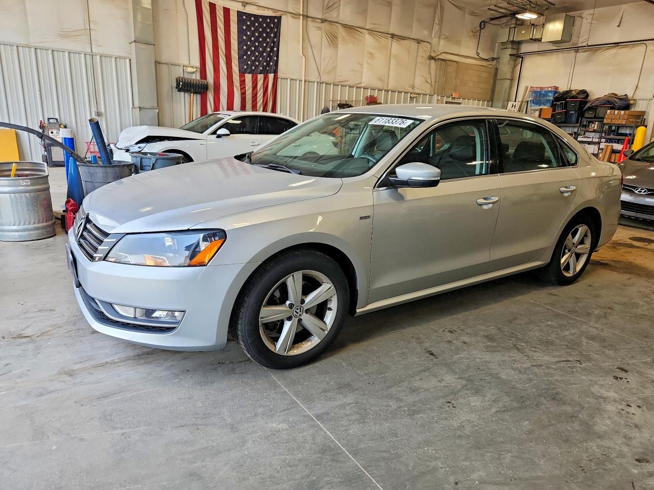 2015 Volkswagen Passat S Silver vin: 1VWAS7A32FC123030